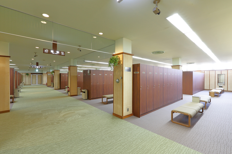 Katsuragi GCmen's locker room
